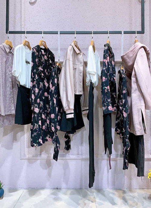 海陽(yáng)2021年琨絲薇爾春夏新款品牌折扣女裝進(jìn)貨渠道與針紡織品銷(xiāo)售策略解析